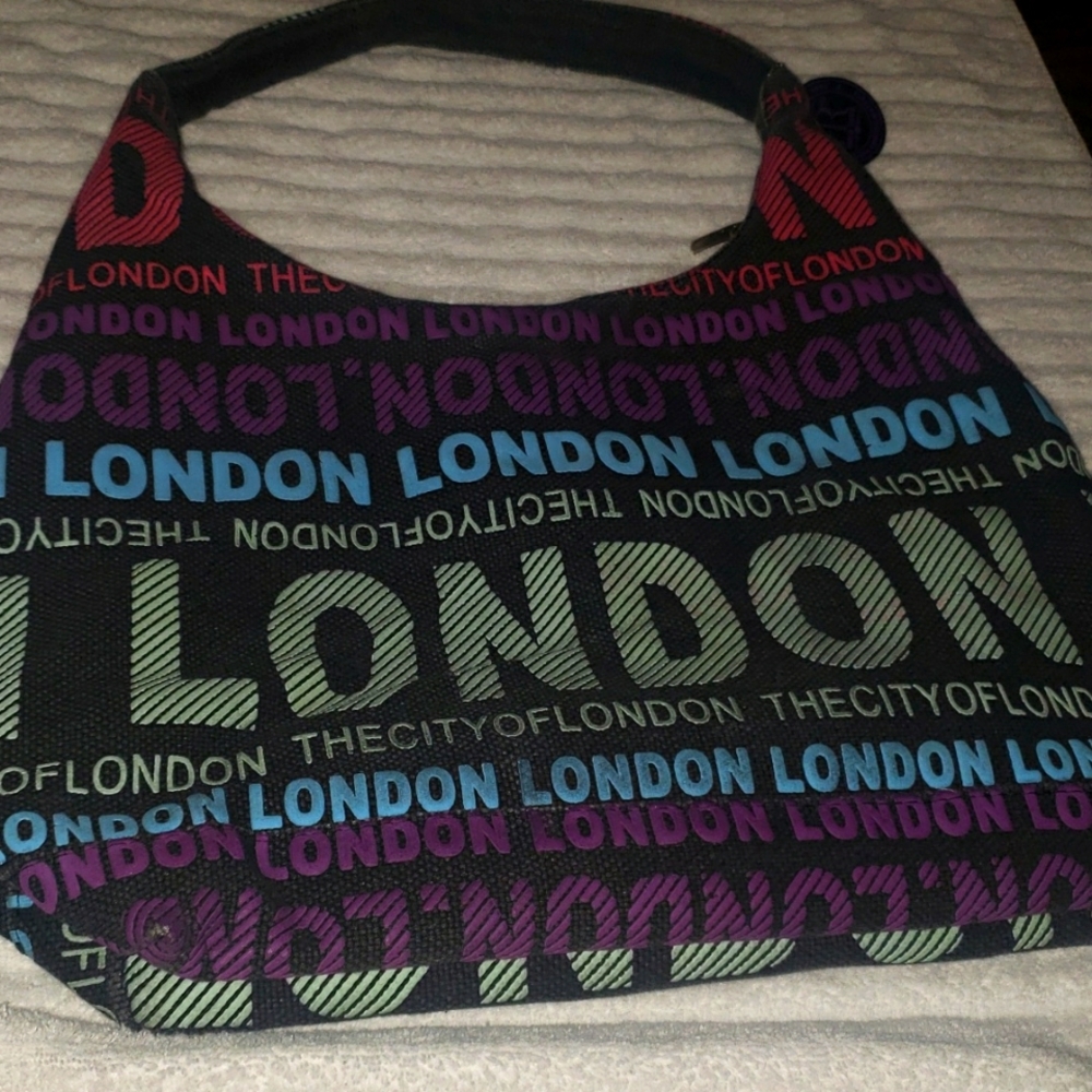 STYLISH LONDON SLING BAG ORIGINAL BY ROBIN RUTH - Picture 2 of 9